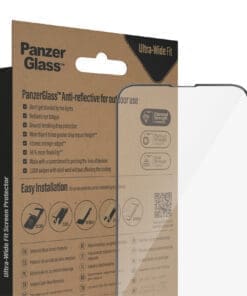 Mit dem PanzerGlass-Displayschutz mit entspiegeltem Glas kannst Du ab jetzt auch am Strand, auf der sonnengefluteten Terrasse oder bei künstlichem Licht einen klaren, blendfreien Blick auf Dein Smartphone genießen, denn Dank der innovativen Entspiegelungstechnologie werden einfallende Lichtstrahlen weitgehend unsichtbar reflektiert.Das Schutzglas bewahrt das Display zuverlässig vor ärgerlichen Rissen, Kratzern oder Brüchen, wenn das Smartphone mal gegen harte Kanten stößt oder auf den Boden fällt. Die speziell beschichtete Oberfläche hat einen antibakteriellen Effekt und eliminiert bis zu 99,99% der häufigsten Oberflächenbakterien. Sie weist außerdem Schmutz und Staub ab und reduziert störende Fingerabdrücke.Die Installation gelingt kinderleicht Dank der enhaltenen Installationshilfe "EasyAligner". Im Handumdrehen ist Dein Smartphone bestens geschützt.Das Ultra-Wide Fit-Modell deckt die gesamte Vorderseite des Smartphones ab und gewährt Dir einen kristallkaren, vollständigen Blick auf das Display. Es lässt dabei genügend Platz für eine passende Schutzhülle und wird in einer FSC-zertifizierten Verpackung geliefert, die wiederverwertet werden kann.