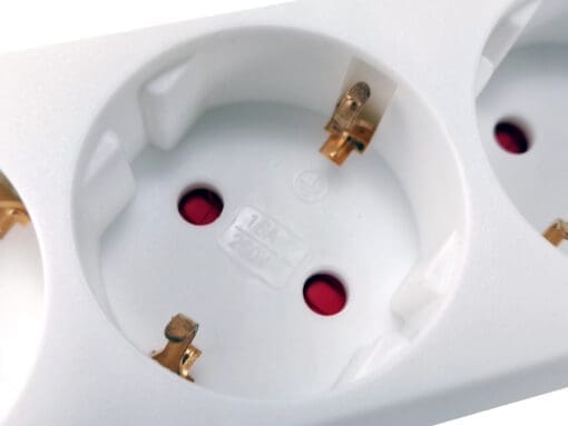 equip Steckdosenleiste 5-fach Schuko, 2x USB, Schalter 1.5m – Bild 3