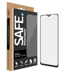 Wie ein zuverlässiger Airbag schützt das Displayschutzglas von SAFE. by PanzerGlass Dein Smartphone bei jeder noch so wilden oder ungeschickten Aktivität vor ärgerlichen Sturzschäden, egal was passiert.Das extrem kratzfeste, gehärtete Glas absorbiert Erschütterungen und Stöße und bewahrt dabei die optimale Funktionalität und Aussehen des Gerätes. SAFE. by PanzerGlass deckt das gesamte Display perfekt ab und kann mit fast allen Schutzüllen kombiniert werden.