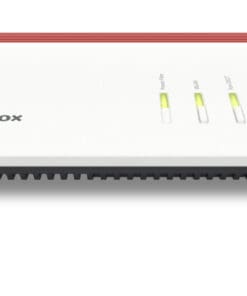 Die FRITZ!Box 5590 Fiber bietet die komplette FRITZ!Box-Funktionalität direkt am Glasfaseranschluss. Dank wechselbarer Module ist die FRITZ!Box 5590 Fiber sehr flexibel an allen in Deutschland gängigen Glasfaseranschlüssen einsetzbar. In den integrierten Steckplatz für Glasfasermodule lässt sich – je nach Anschlusstyp – das passende FRITZ!SFP Steckmodul einsetzen. Das neue Glasfaser-Flaggschiff verteilt das Tempo in Sekundenschnelle drahtlos per Wi-Fi 6 (4 x 4) und über einen 2,5-Gigabit-Port, der sowohl als WAN- als auch als LAN-Anschluss verwendet werden kann. Vier Gigabit-LAN- und zwei USB 3.0-Anschlüsse runden die Highspeed-Ausstattung ab. Läuft an jedem Anschluss – dank austauschbarer Glasfaser-Transceiver In Deutschland gibt es verschiedene Glasfaser-Zugangstechnologien. Die FRITZ!Box 5590 Fiber bietet ein modulares System für den Netzzugang über Glasfaser, das für die häufigsten Verbindungsarten AON (z. B. viele Stadtnetzbetreiber) und GPON (Deutsche Telekom, 1&1, Deutsche Glasfaser, Vodafone u.a.) vorbereitet ist. Die passenden FRITZ!SFP-Module AON und GPON sind im Lieferumfang enthalten. Farbcodierte Kabel und Buchsen vereinfachen die Einrichtung. Innovatives Wi-Fi 6 für ein Heimnetz mit vielen WLAN-Endgeräten Der Standard Wi-Fi 6 trägt der stetig wachsenden Zahl an WLAN-Geräten Rechnung. Von Smartphones über Tablets, PCs, 4K-Fernseher und Lautsprecher bis hin zu Smart-Home-Anwendungen werden immer mehr Geräte gleichzeitig im WLAN verwendet. Durch Verringerung der Latenzzeiten sorgt Wi-Fi 6 für einen schnellen und stabilen Datenfluss. FRITZ!Box 5590 Fiber bietet eine Bandbreite von 2.400 MBit/s im 5-GHz-Band und 1.200 MBit/s im 2,4-GHz-Band für viele parallele Anwendungen. Bei den hohen Datendurchsätzen sorgt Wi-Fi 6 zudem für längere Akkulaufzeiten der mobilen Geräte im Heimnetz. Stark als Zentrale im WLAN Mesh Als WLAN Mesh Zentrale ist die FRITZ!Box 5590 Fiber für höchste Anforderungen im Heimnetz vorbereitet. Im WLAN Mesh werden verteilte WLAN-Knoten (z